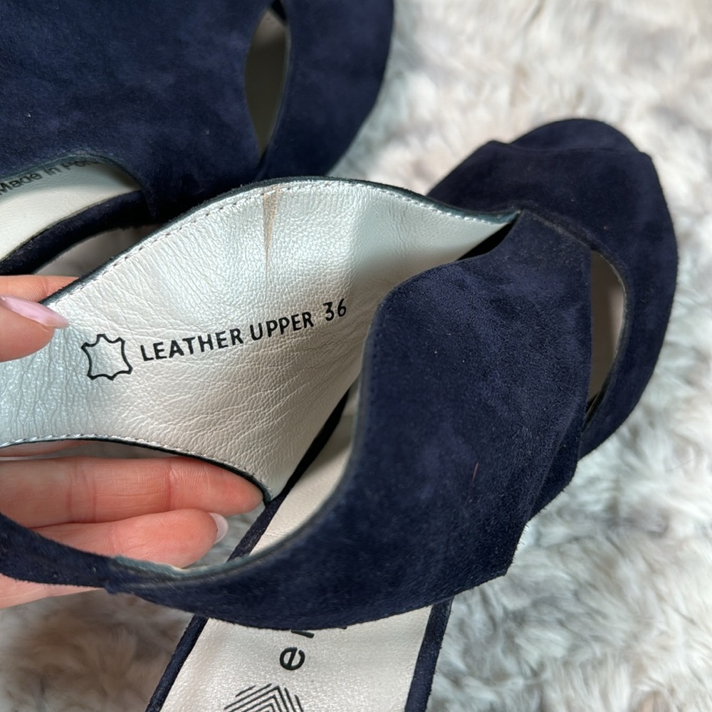 GUC Eric Michael blue suede heels size 6 - Picture 9 of 11